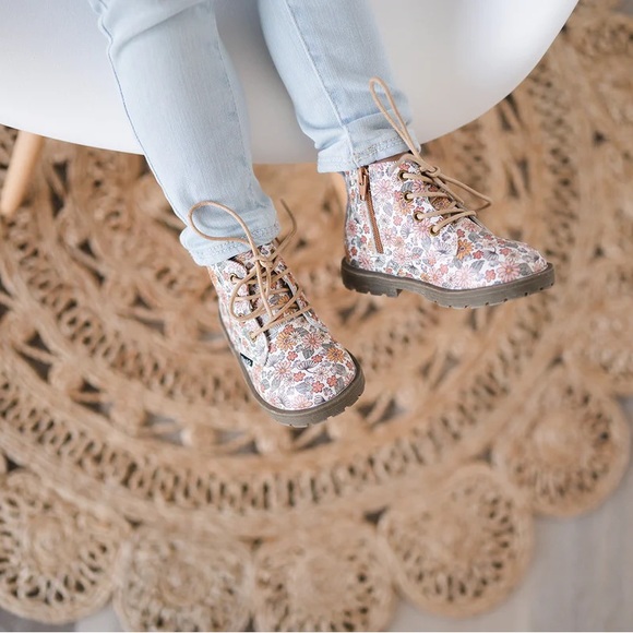 Retro Boho Floral- Boots - soft non slip soles - Picture 9 of 12